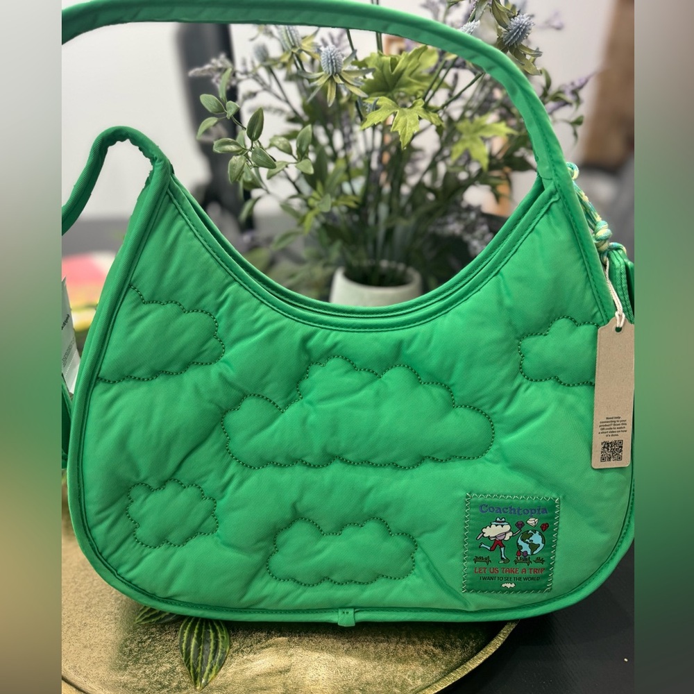 Coachtopia Loop Ergo Bag in Recycled Polyester
Cloud Quilted - Picture 4 of 7